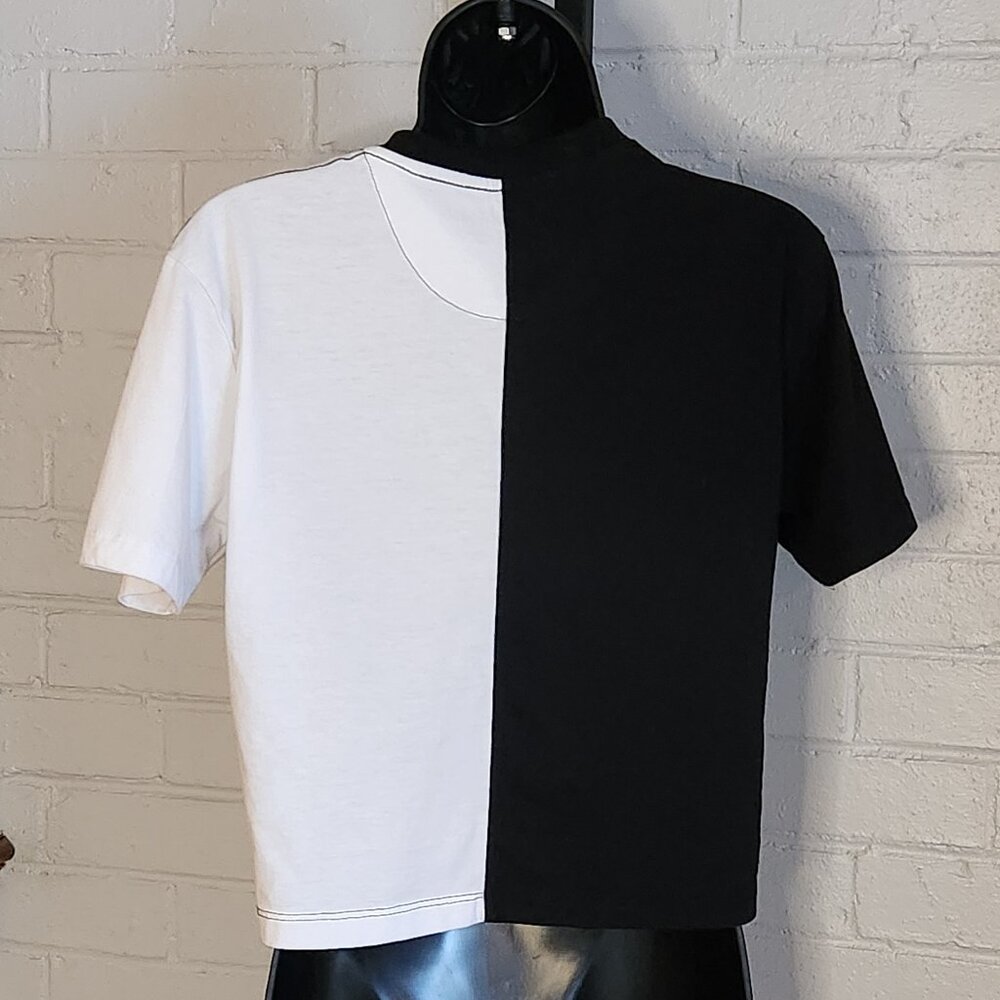 .Black & White Split Crop T-Shirt from HOT TOPIC - Picture 5 of 8
